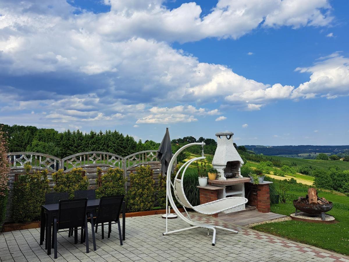Appartement Schober Kukmirn Buitenkant foto