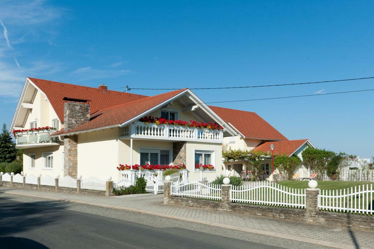 Appartement Schober Kukmirn Buitenkant foto